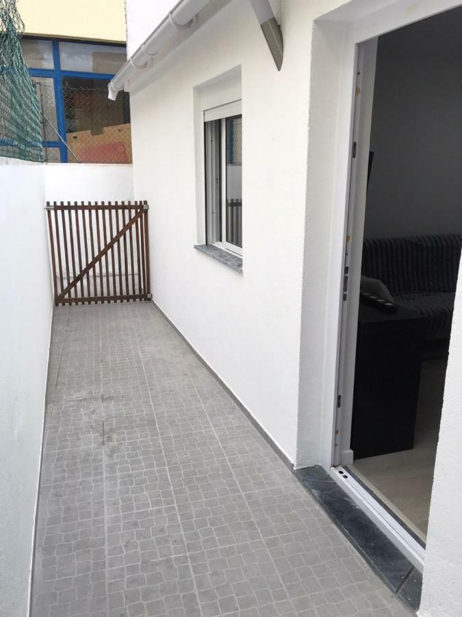 Apartmán Corner House Trafaria Exteriér fotografie